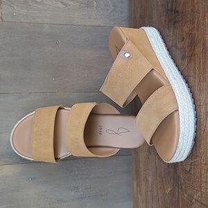 EUC Joie Sandals Women's sz 9 Two Band Suede Espadrille Wedge Slip On Sandal